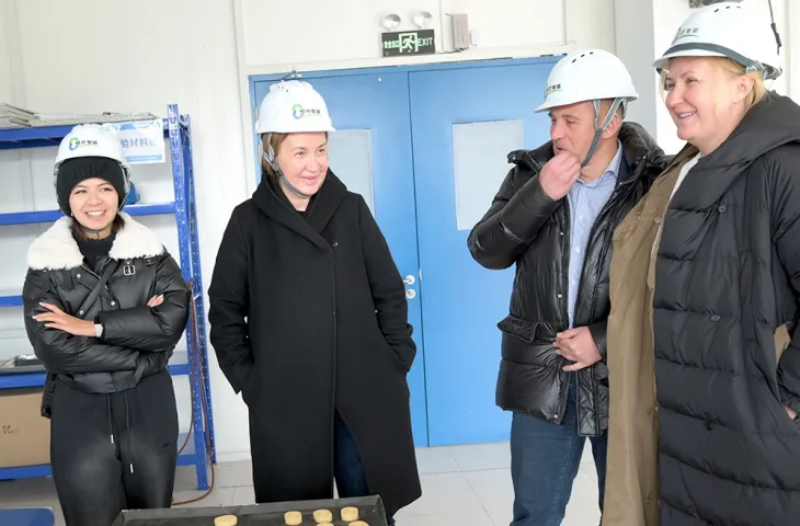 Chuyến thăm của khách hàng