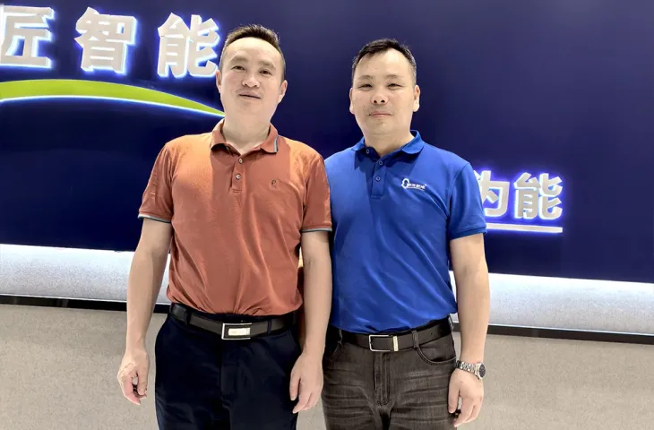 Chuyến thăm của khách hàng