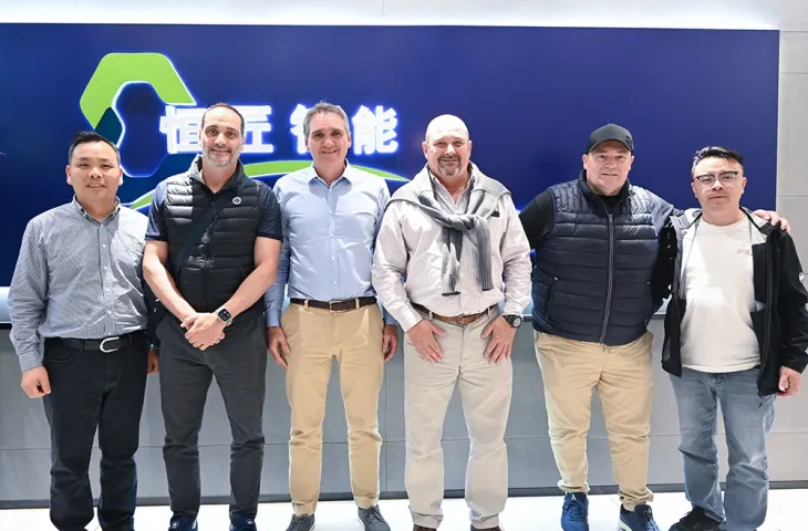 Chuyến thăm của khách hàng