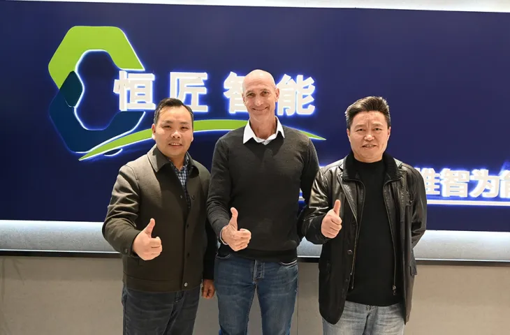 Chuyến thăm của khách hàng